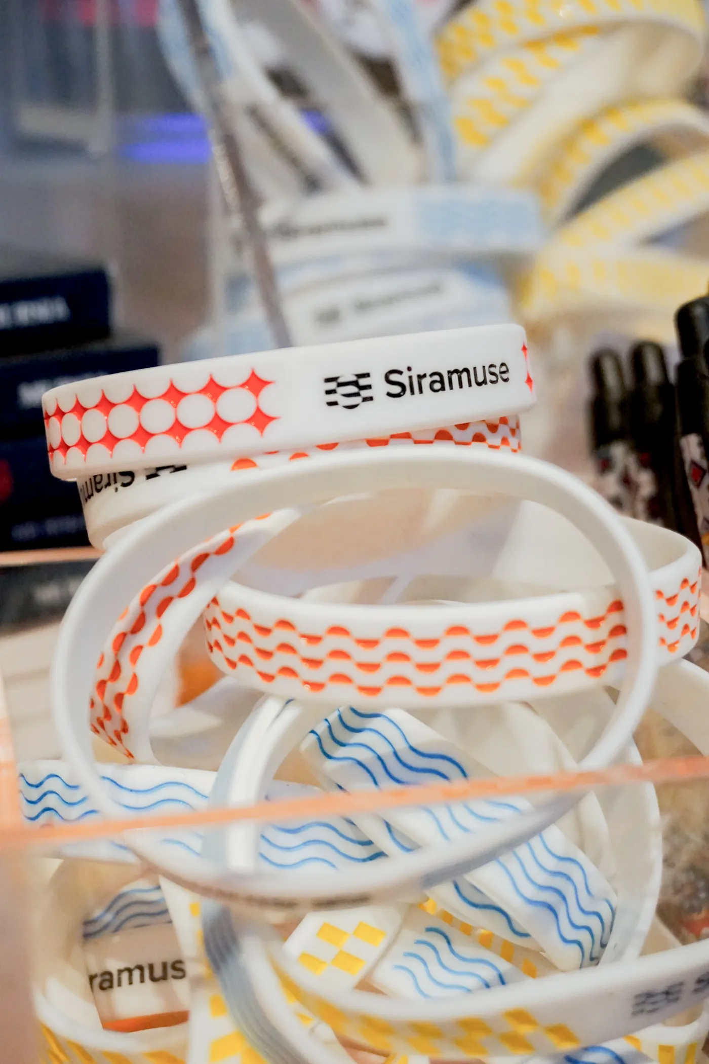 Silicone bracelets printed with Siramuse patterns